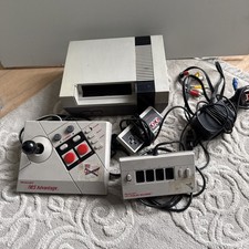 NES Console (NES) -