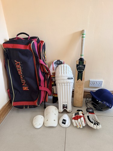 Newbery cricket bundle junior - cricket,
