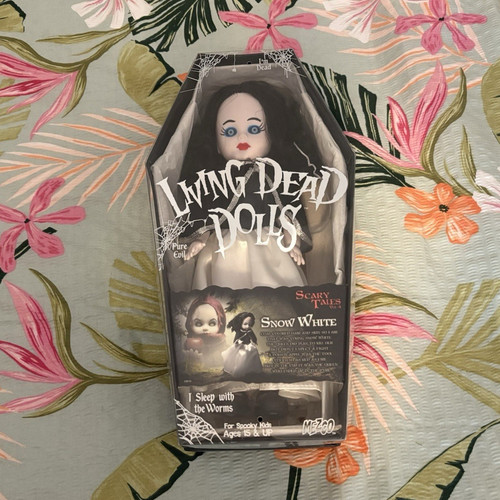 Mezco living dead dolls - mezco,