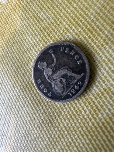 Queen victoria four - queen,
