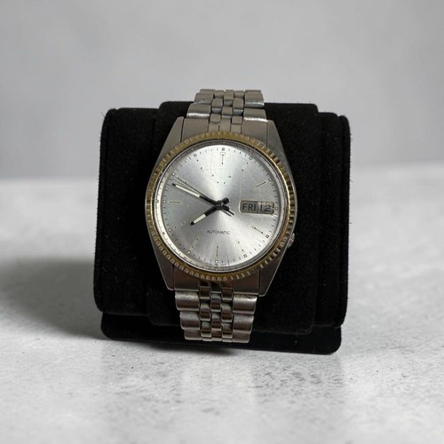 Working condition seiko 5 - [working,