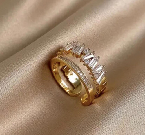 Ladies gold ring - gold, sparkly