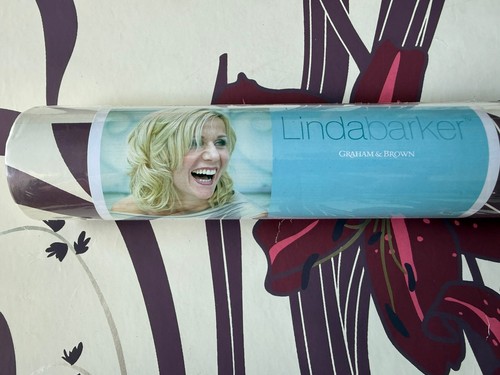 Linda barker wall paper - ..,
