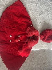 Designer Couche Tot Red Cape With Matching Hat - Age 2/4 Yrs