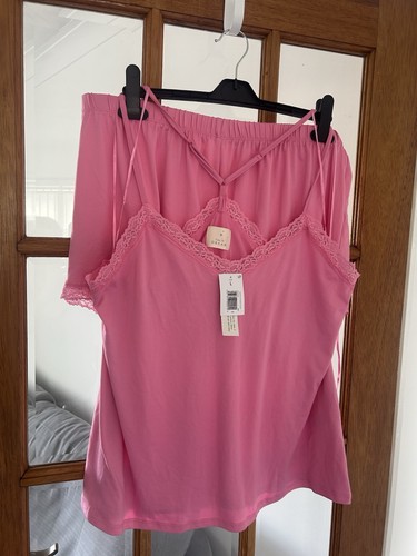 New ladies pink pyjama set - new,