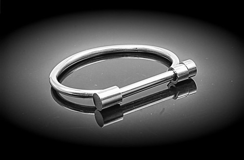 Manacle bangle stainless - in,