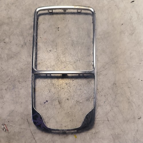 Center console surround trim - center,