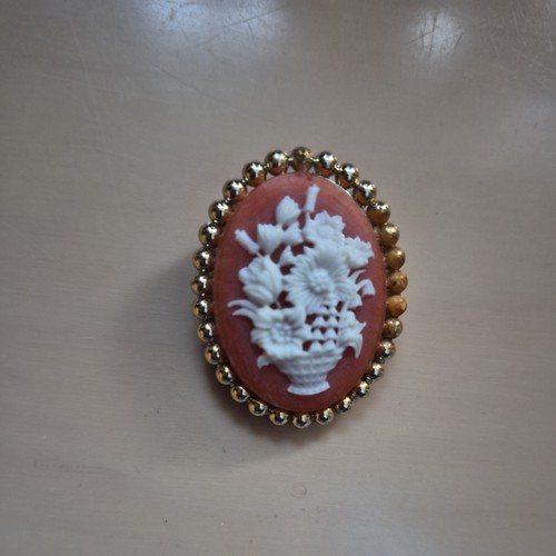 Pretty vintage cameo - vintage, style