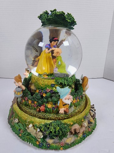 Disney snow white seven - snow,
