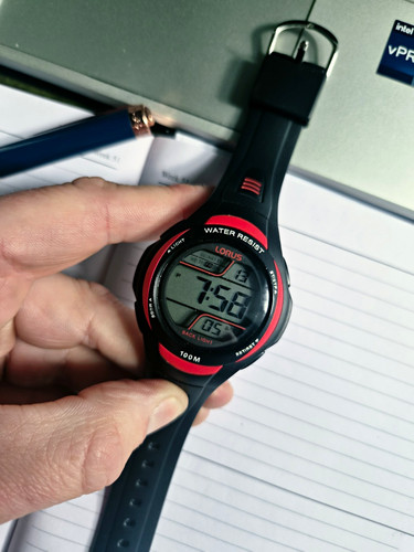 Lorus men digital - men’s, quartz