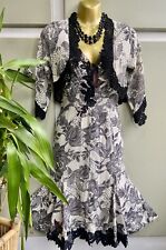 Near Immaculate KAREN MILLEN Beautiful Two Piece Lace Trim Dress Set Sz 8