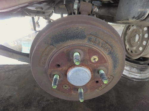 Rear knuckle stub - axle, ford