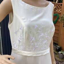 Wedding Dress Cream Gorgeous Flattering Style  By Alfred Angelo 