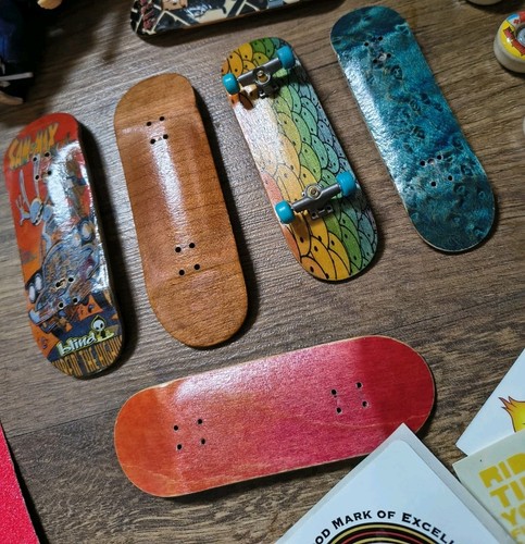 Job lot wood fingerboards - lot,