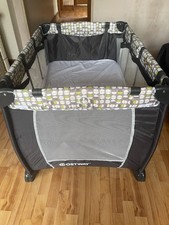 Baby Cot / Bassinet ,Travel Friendly, Diaper Changing Sheet & Mattress Cover