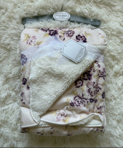 Kyle deena floral sherpa - deena,