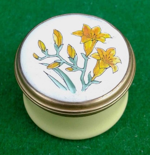 Crummles daffodils miniature - crummles,