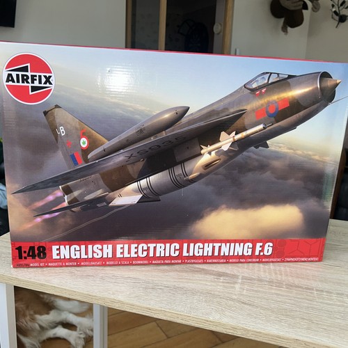 Airfix english electric - airfix,