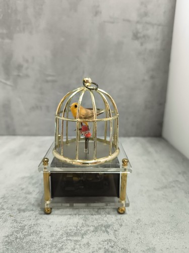 Vintage made japan singing - in,