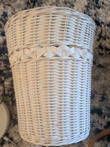 Vtg wicker cottagecore basket - vtg,