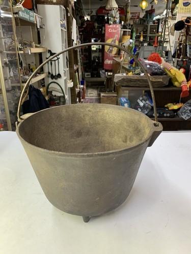 Antique cast iron 3 - no.,