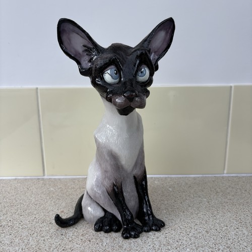 Siamese cat pets with - cat, ‘pets
