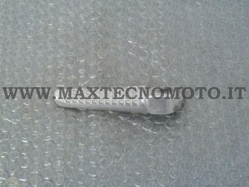 Rear left footpeg for 1995 - left,