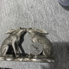 Kissing Hares Resin Bronzed Rabbit Animal Ornament Sculpture