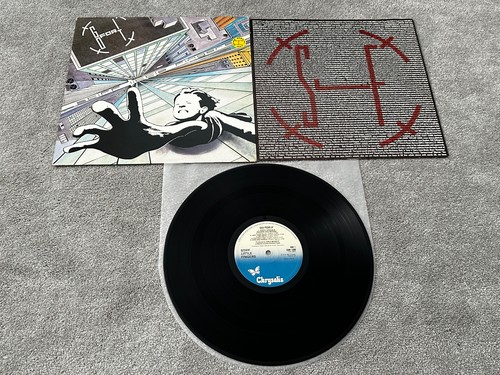 Stiff little fingers go for - fingers,