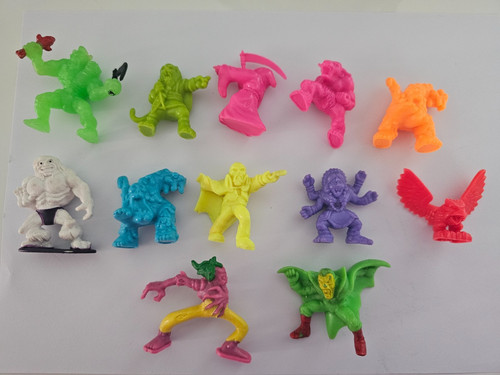 Monsters pocket series - in,