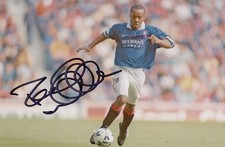 Modern HAND SIGNED 6x4 Photo 