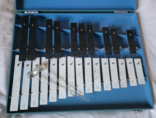Vintage note glockenspiel - vintage,