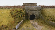 Wills SS38 Cattle Creep, stone
