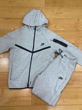 Nike Grey Tech Fleece Size (S)
