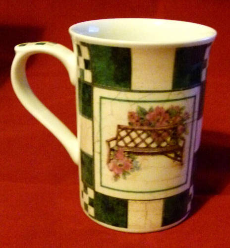 Kingsbury mug garden - mug, tiles