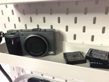 Ricoh Gr 1 Gr i 16.2mp Limited Edition with leather case Rare Collectible Item
