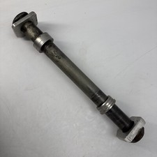 Suzuki GSXR600 K6 2006 Rear Wheel Spindle/ Axle Assy. Pt.no 64711-49G00 #YZ2