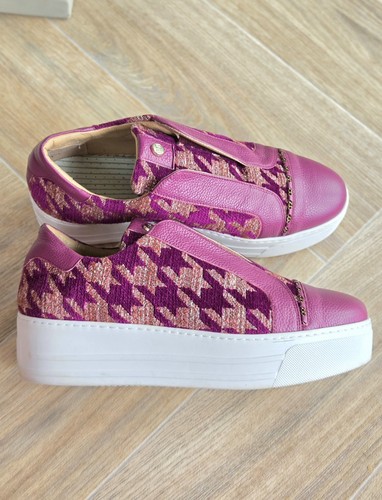 Russell bromley seawalk - bromley,