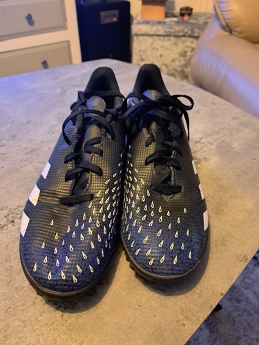 Adidas football shoes predator - adidas,