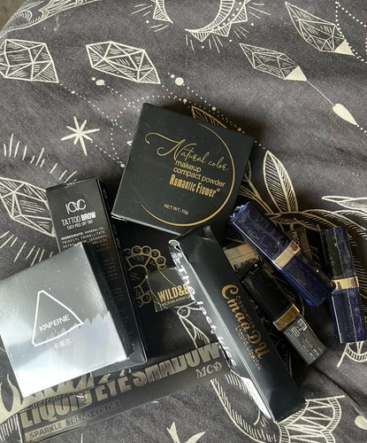 Makeup bundle joblot - makeup,