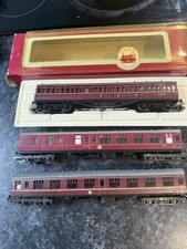 3 OO BR Maroon Coaches