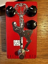 FLB Skeleton Key Overdrive Pedal - QOTSA Sounds In A Stomp Box!