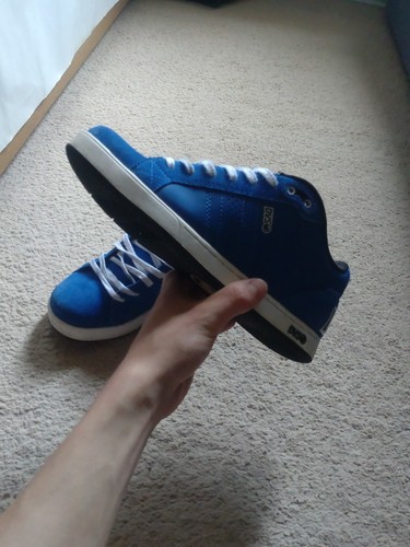Ultra rare sample dvs skate - ultra,
