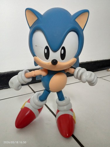 Tomy 1991 sonic figure - 1991,