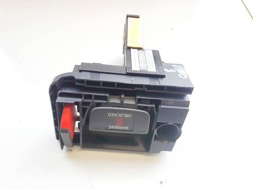 Volvo v50 2005 - 2005, latch
