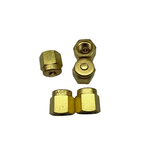 Brass plug for 8 - 5,