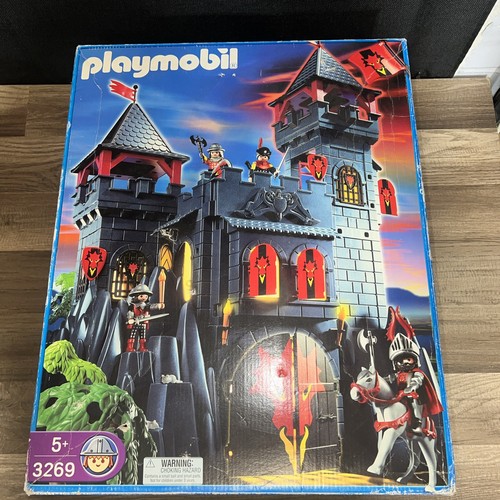 Incomplete playmobil playset - playmobil,