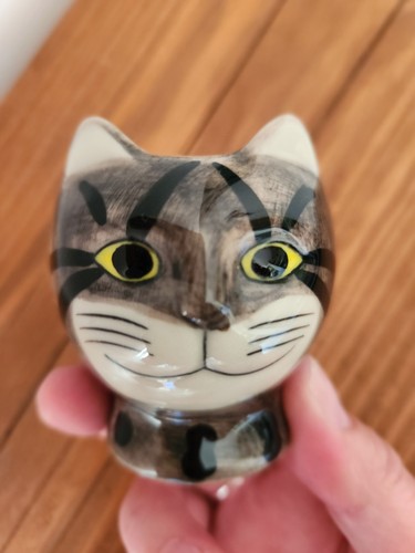 Quail ceramics tabby cat egg - tabby,