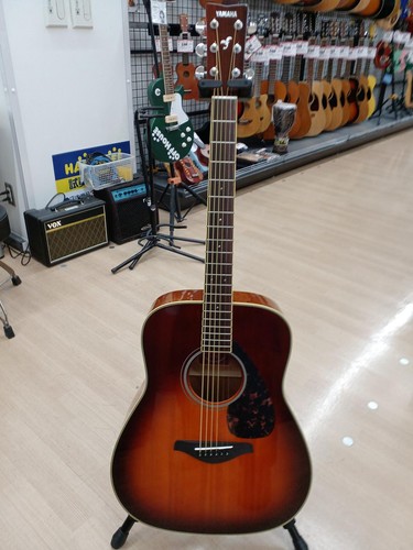 Yamaha fg720s red label - yamaha,