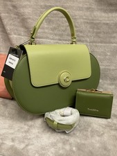 SENSATIONAL TWO TONE GREENS